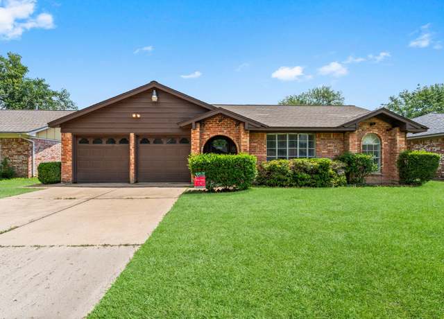 Property at 16310 Autumn Wind Dr, Houston, TX 77090, 3 beds, 2 baths
