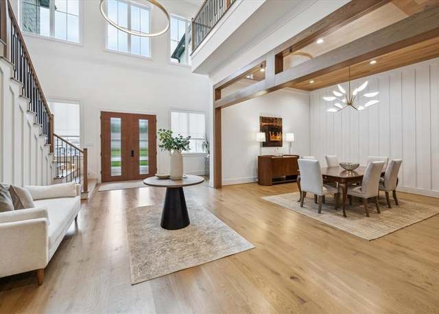 Property at 739 Azaleadell Dr, Houston, TX 77018, 5 beds, 4 baths