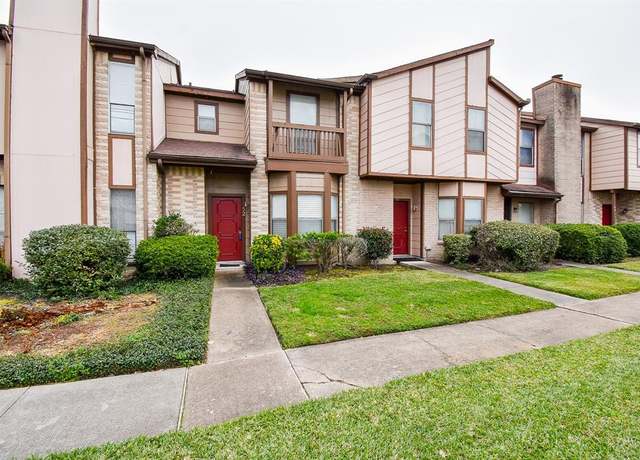 Property at 12400 Brookglade Cir #52, Houston, TX 77099, 2 beds, 2.5 baths