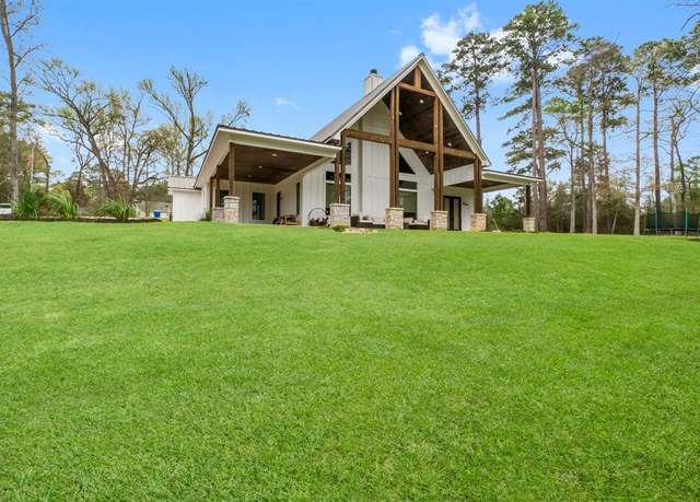 Property at 410 Eagle Lk, Livingston, TX 77351, 3 beds, 2.5 baths