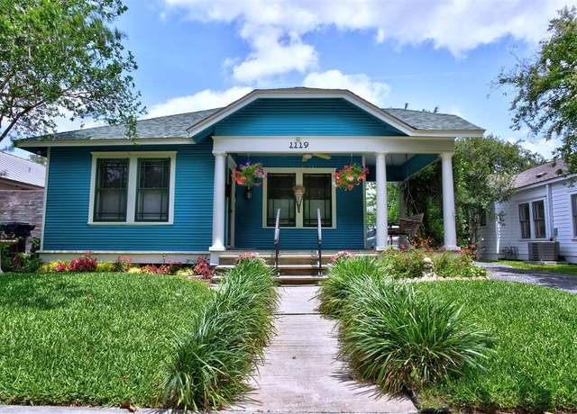 Property at 1119 E 7th 1/2 St, Houston, TX 77009, 2 beds, 1.5 baths