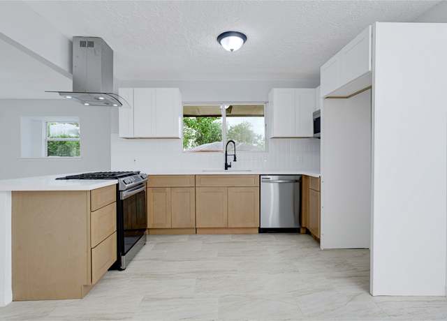 Property at 17227 Sunshine St, Houston, TX 77049, 3 beds, 2 baths