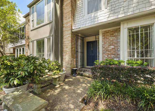 Property at 1119 Fountain View Dr #49, Houston, TX 77057, 2 beds, 2.5 baths