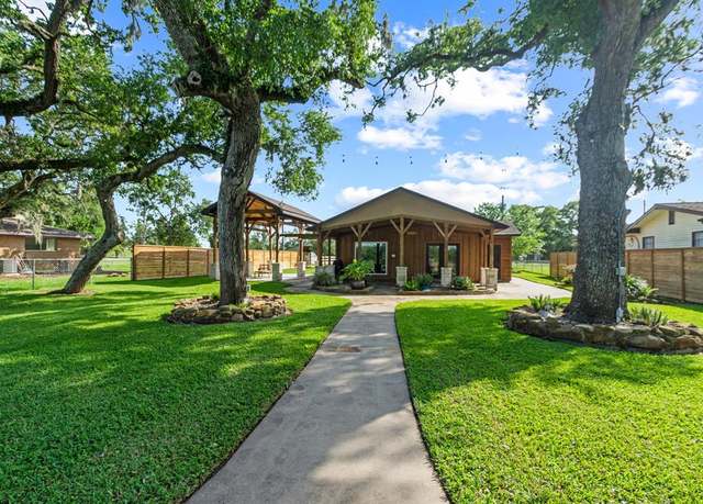 Property at 6642 County Road 659, Brazoria, TX 77422, 2 beds, 2 baths