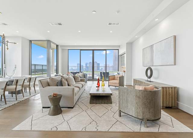 Property at 5656 San Felipe St #1502, Houston, TX 77056, 3 beds, 4.5 baths