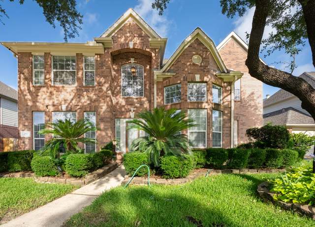 Property at 7907 Swan Hollow Ct, Houston, TX 77041, 4 beds, 3.5 baths
