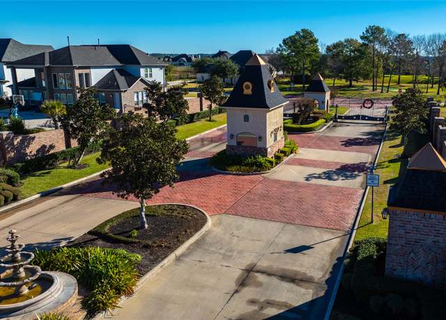 Property at 12880 French Quarter Dr, Willis, TX 77318