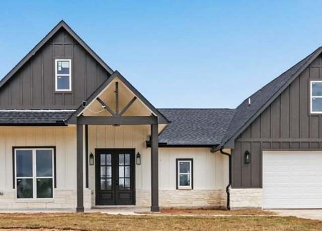 Property at 820 Angus Trl, Angleton, TX 77515, 5 beds, 3.5 baths