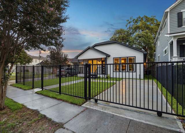 Property at 318 W 24th St, Houston, TX 77008, 3 beds, 2.5 baths