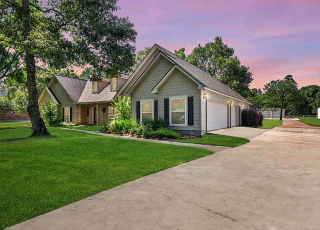 Property at 15680 Connie Ln, Montgomery, TX 77316, 4 beds, 4.5 baths