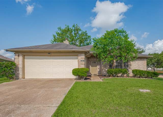 Property at 4511 Hunter Green Ct, Fresno, TX 77545, 3 beds, 2 baths
