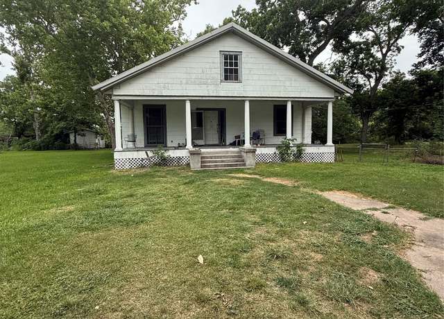 Property at 14822 W 1st St, Santa Fe, TX 77517, 3 beds, 2 baths