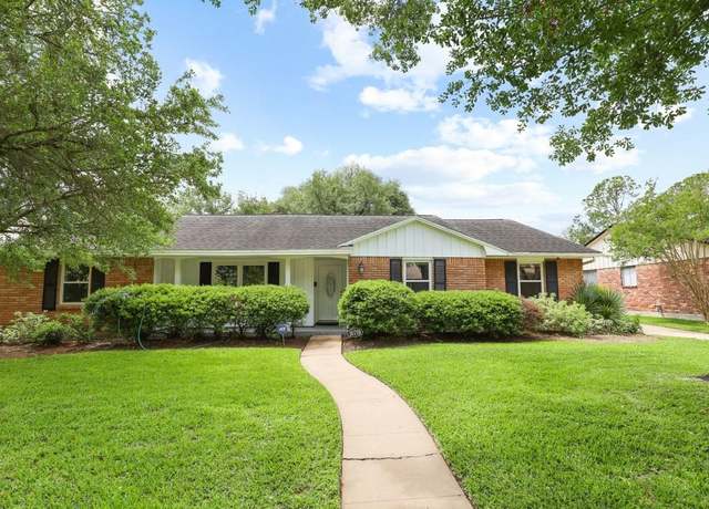 Property at 10719 Burgoyne Rd, Houston, TX 77042, 5 beds, 2 baths
