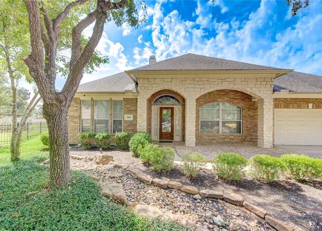 Property at 5810 Sequoia Trace Ct, Spring, TX 77379, 4 beds, 3 baths