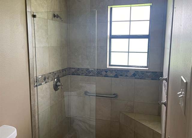 Property at 815 Grace Ln, Humble, TX 77338, 3 beds, 1.5 baths