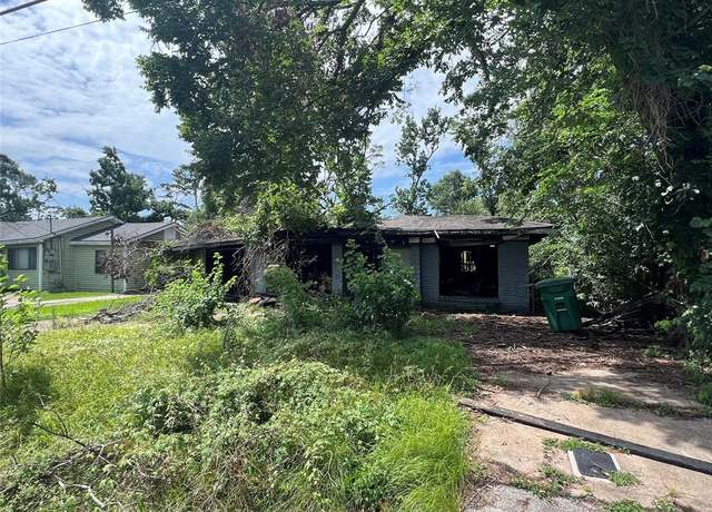 Property at 4728 Fitch St, Houston, TX 77016, 3 beds, 1 bath