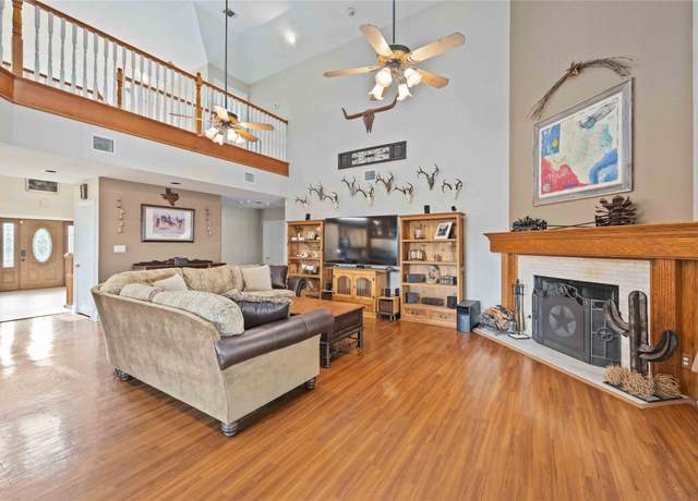 Property at 1290 County Road 145, Alvin, TX 77511, 4 beds, 3.5 baths