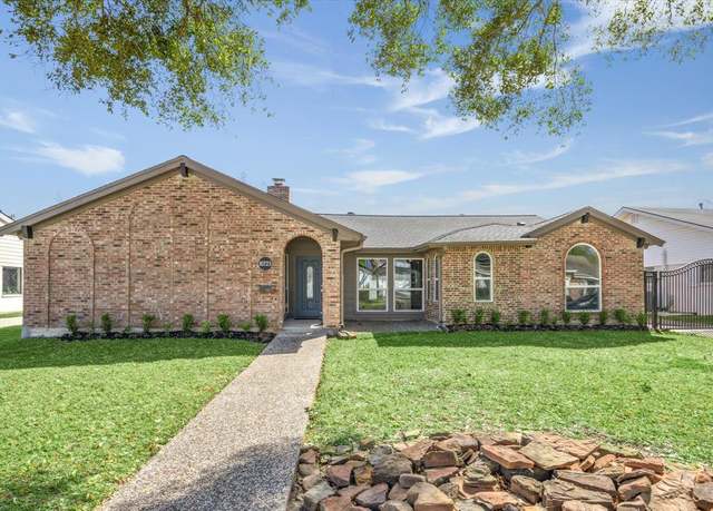 Property at 10723 Lynbrook Dr, Houston, TX 77042, 4 beds, 2.5 baths