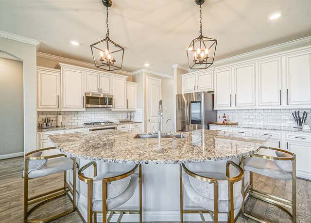 Property at 9507 Carson Ln, Iowa Colony, TX 77583, 5 beds, 3 baths