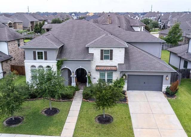 Property at 2218 Pleasant Hill Dr, Friendswood, TX 77546, 5 beds, 5 baths