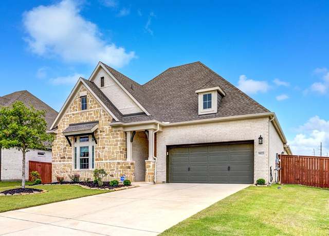 Property at 9823 Starry Night Ln, Manvel, TX 77578, 4 beds, 3.5 baths