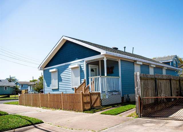 Property at 2121 Jack Johnson Blvd, Galveston, TX 77550, 3 beds, 2 baths