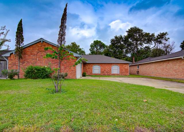 Property at 10007 Rustic Gate Rd, La Porte, TX 77571, 3 beds, 2 baths