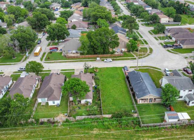 Property at 909 Pennygent Ln, Channelview, TX 77530
