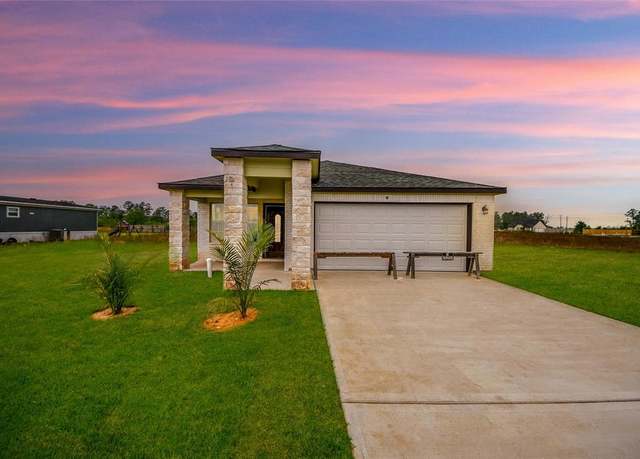Property at 245 Road 5506, Cleveland, TX 77327, 5 beds, 3 baths