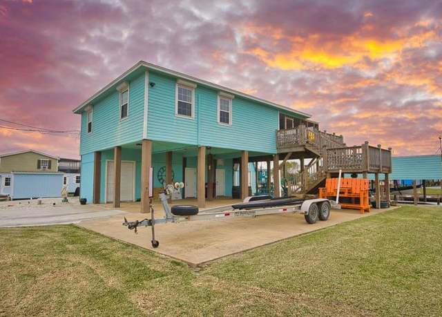 Property at 856 County Road 202, Sargent, TX 77414, 2 beds, 2 baths