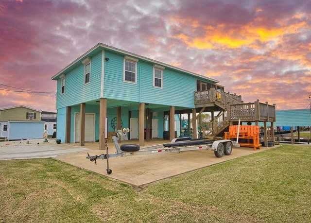 Property at 856 County Road 202, Sargent, TX 77414, 2 beds, 2 baths