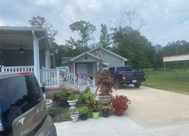 Property at 70 Trails End Dr, Cleveland, TX 77328, 3 beds, 1.5 baths
