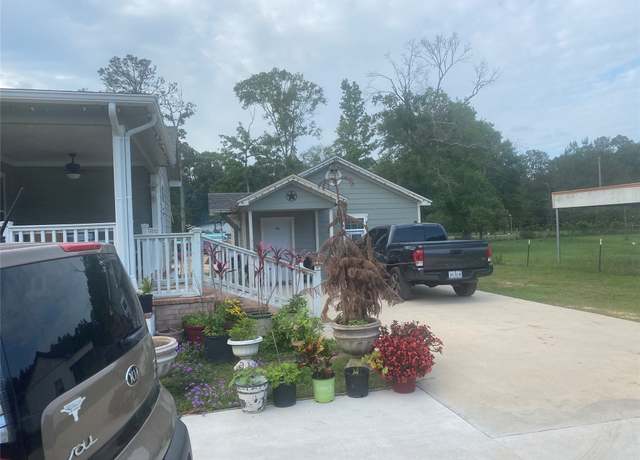 Property at 70 Trails End Dr, Cleveland, TX 77328, 3 beds, 1.5 baths