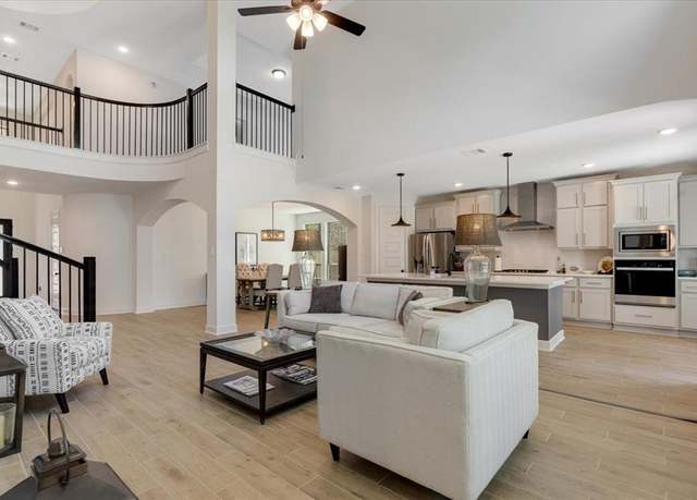 Property at 808 Fall Rock Branch Ct, Conroe, TX 77304, 5 beds, 4 baths