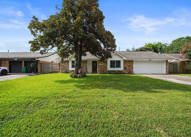 Property at 9543 Weatherwood Dr, Houston, TX 77080, 3 beds, 1.5 baths