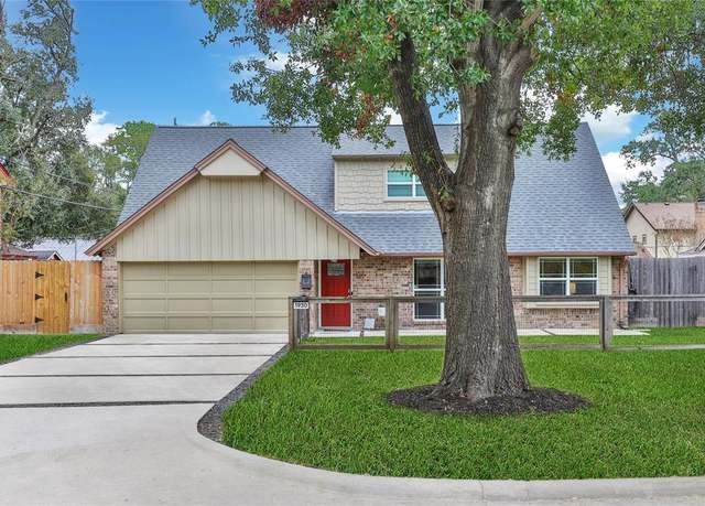 Property at 1930 Shadowdale Dr, Houston, TX 77043, 4 beds, 2.5 baths