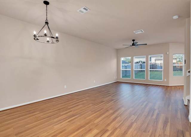 Property at 9619 Barr Spring Dr, Humble, TX 77396, 3 beds, 2.5 baths