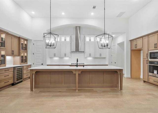 Property at 10414 Silver Shore Dr, Missouri City, TX 77459, 4 beds, 3.5 baths