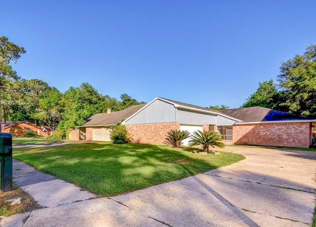 Property at 17226 Broken Back Dr, Crosby, TX 77532, 3 beds, 2 baths