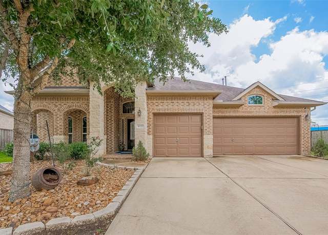 Property at 4227 Lodge Ranch Ct, Fulshear, TX 77441, 4 beds, 3 baths