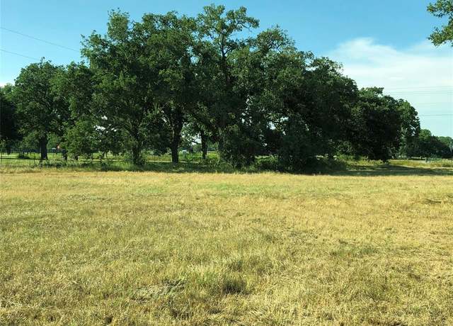 Property at 153 Pvt 1671, Hallettsville, TX 77964
