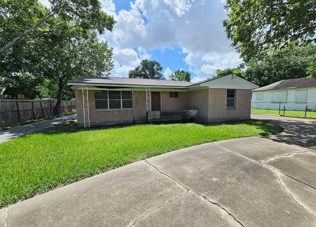 Property at 4127 Colgate St, Houston, TX 77087, 2 beds, 1 bath