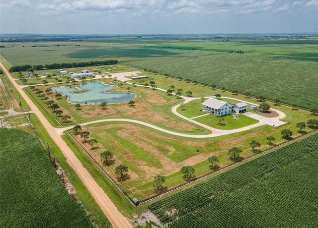 Property at 1969 CR 442, El Campo, TX 77437, 5 beds, 4.5 baths