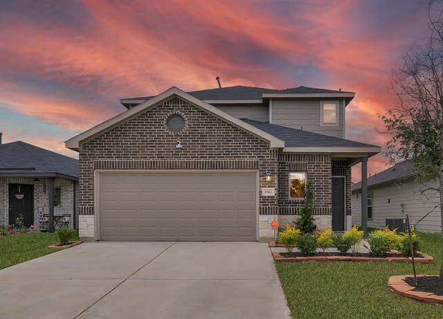 Property at 1961 Hidden Cedar Dr, Conroe, TX 77301, 4 beds, 3 baths