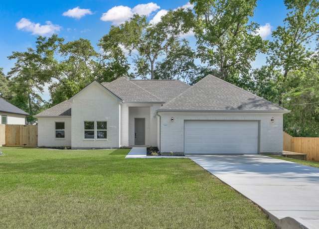 Property at 3302 Shadowcrest Ln, The Woodlands, TX 77380, 4 beds, 2.5 baths