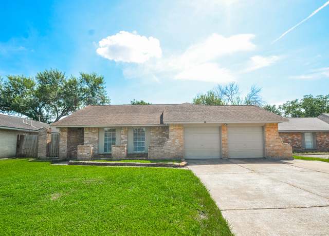 Property at 10414 Kirkvale Dr, Houston, TX 77089, 3 beds, 2 baths