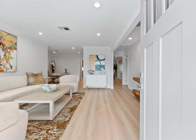 Property at 4406 Merwin St, Houston, TX 77027, 3 beds, 2 baths