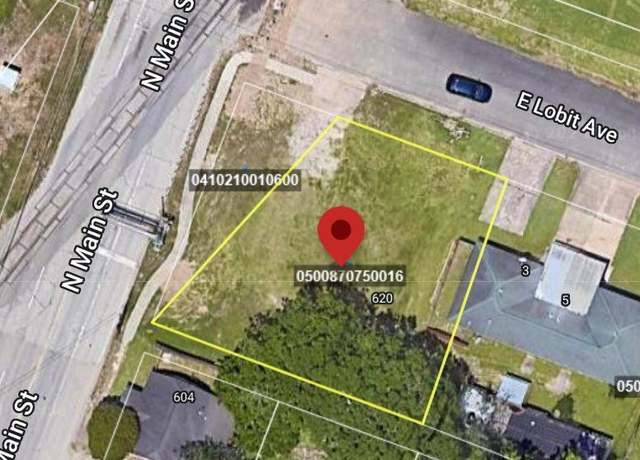 Property at 620 N Main St, Baytown, TX 77520
