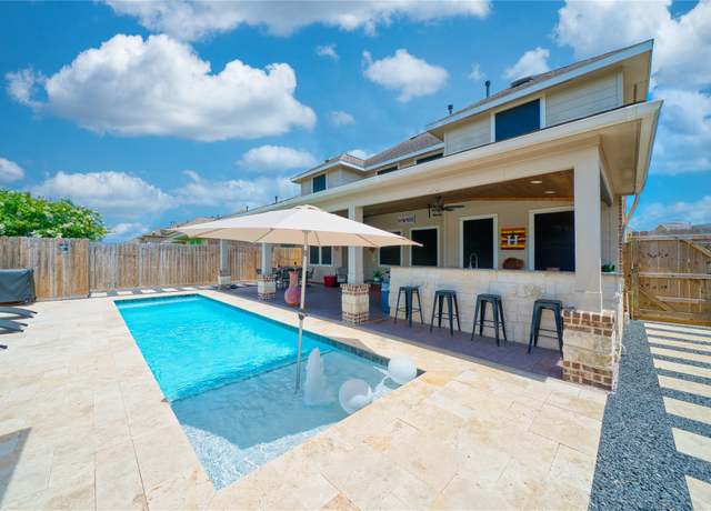 Property at 4719 Echo Bay Dr, Baytown, TX 77523, 4 beds, 3.5 baths