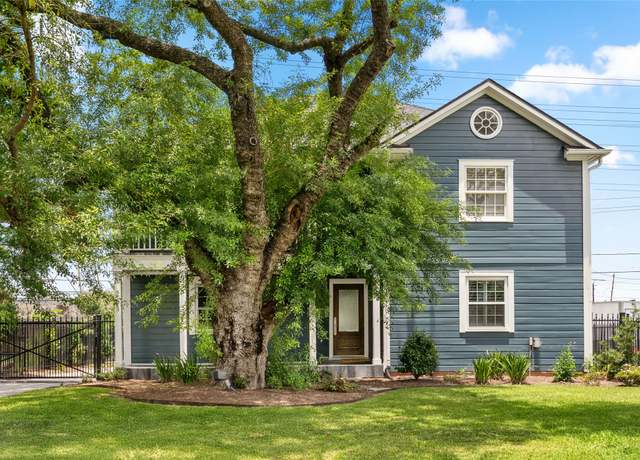 Property at 208 W 34th St, Houston, TX 77018, 5 beds, 3 baths